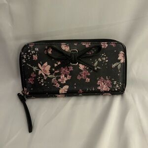 Dressbarn floral wallet